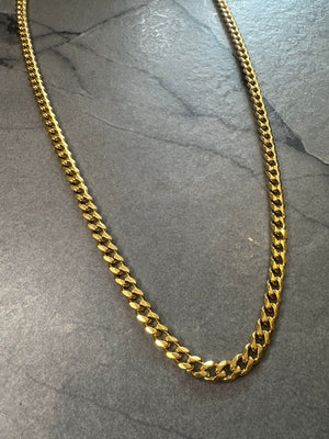 Curb Necklace - Gold