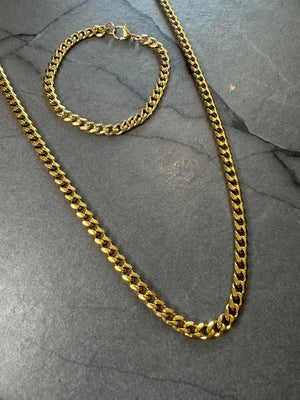 Curb Necklace - Gold