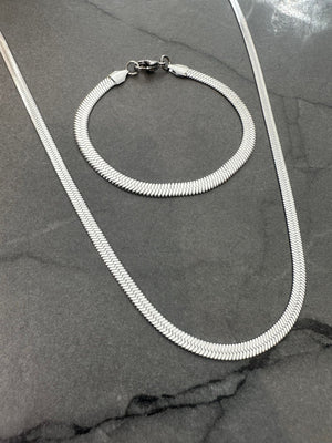Flat Snake Necklace - Silver